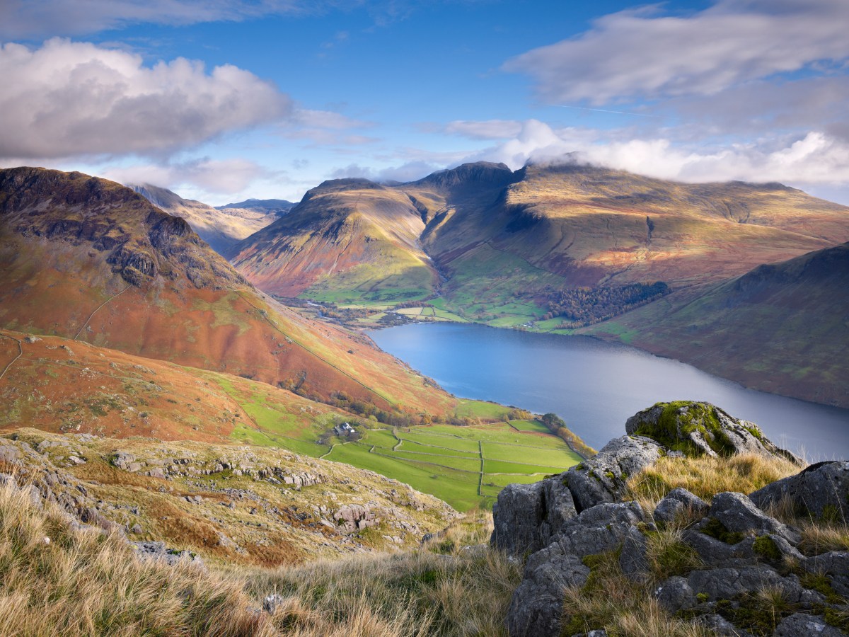 Scafell Pike and Wastwater in Wasdale Valley. Views over the Lake District and the national park, in Cumbria. Britain 100.